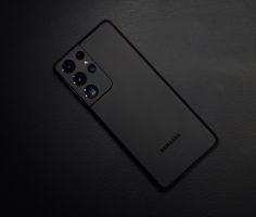 Best Accessories For Samsung Galaxy Note 20 Ultra 5G from ESR